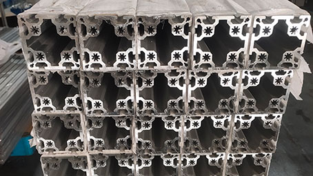 大規格的工業宅男在线免费观看100100選用簡介