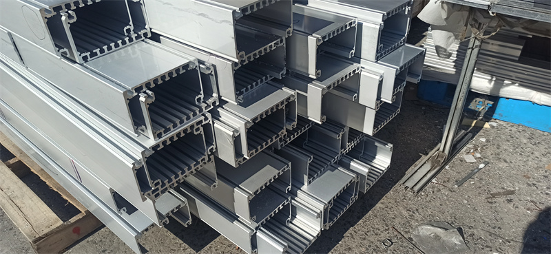 異型鋁材宅男在线免费观看