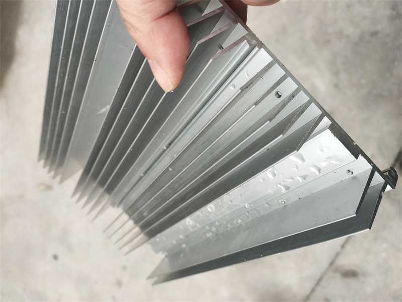 led散熱外殼宅男在线免费观看擠壓開模定製