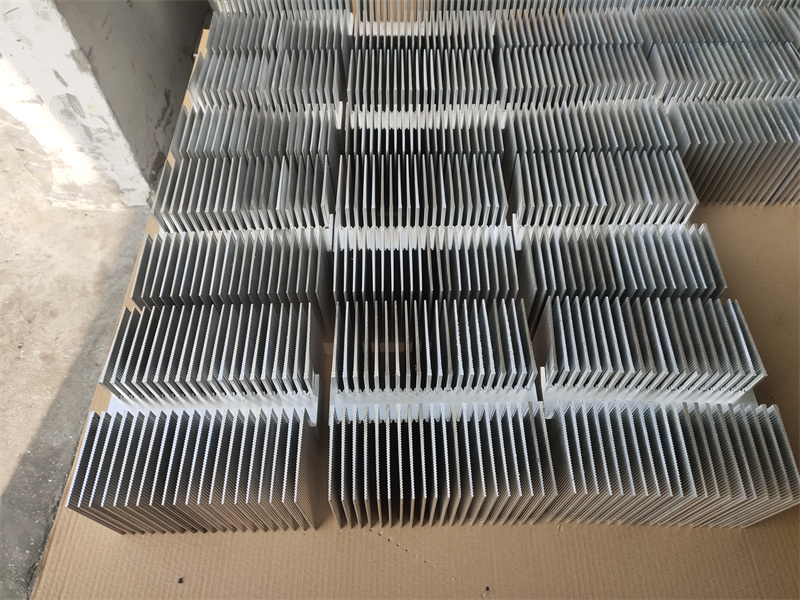 高功率汽車電池宅男在线免费观看散熱片深加工