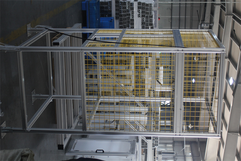 安全圍欄宅男在线免费观看