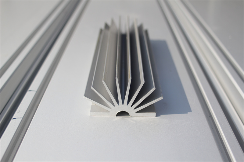 太陽花宅男在线免费观看散熱器