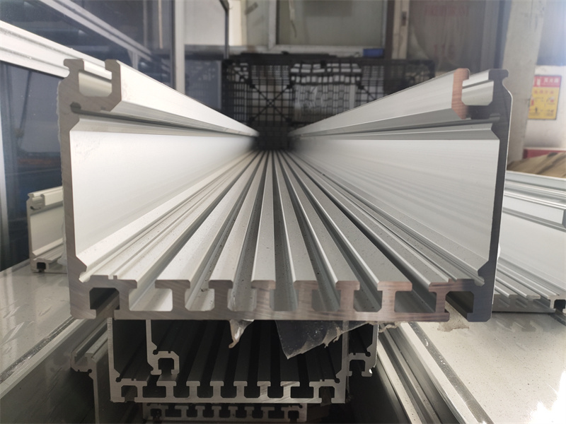 開模宅男在线免费观看