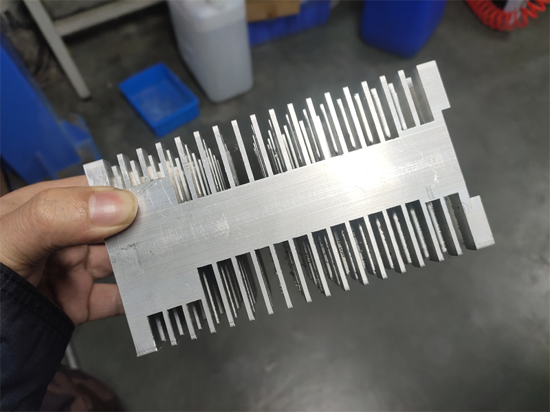 宅男在线免费观看散熱片15*10*20